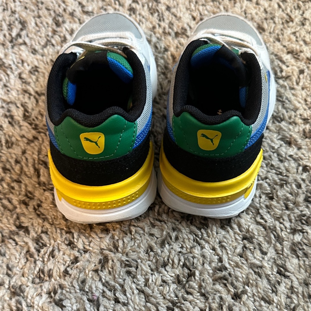 Puma Kids Sneakers - Picture 3 of 5